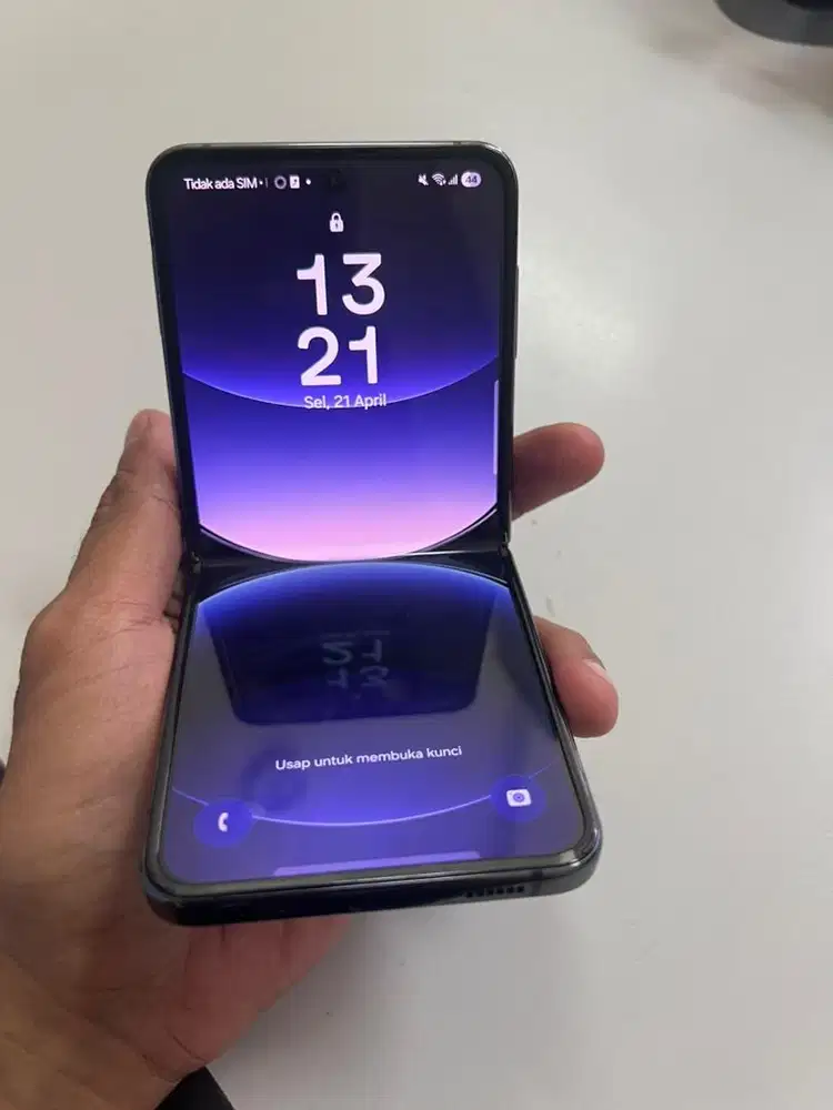 BU!! Flip 4 512GB unit only