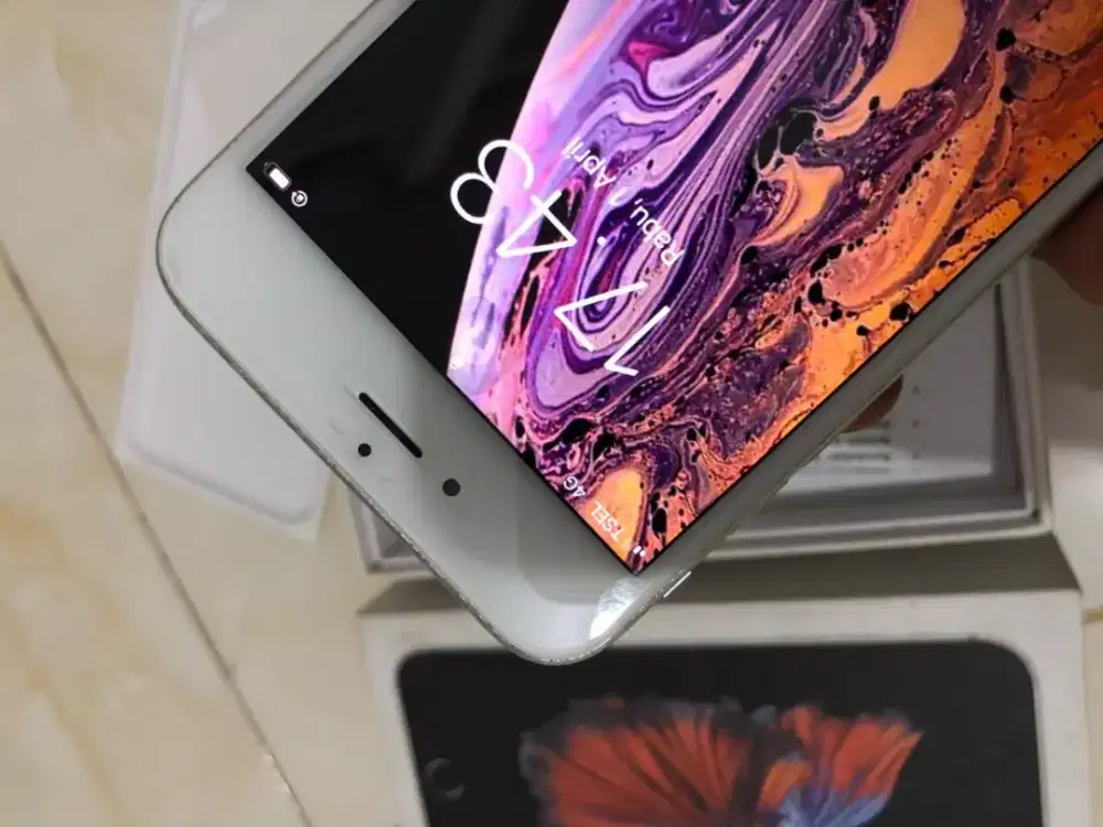 Iphone 6s plus/64gb Fullset.