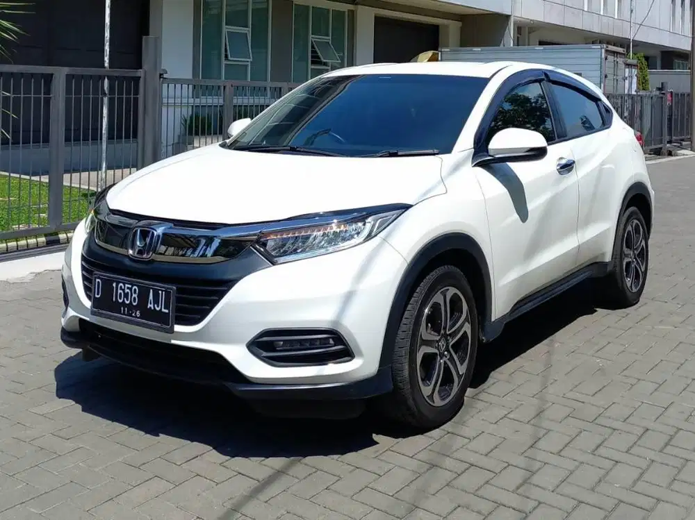 Honda HRV SE 1.5 AT 2021 LowKM 14rb FULL ORI RECORD HONDA BANDUNG