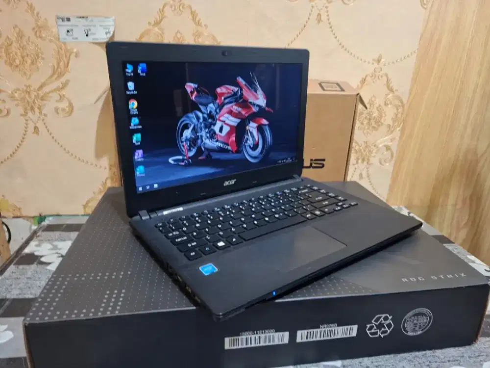 Laptop Acer Aspire ES1-431