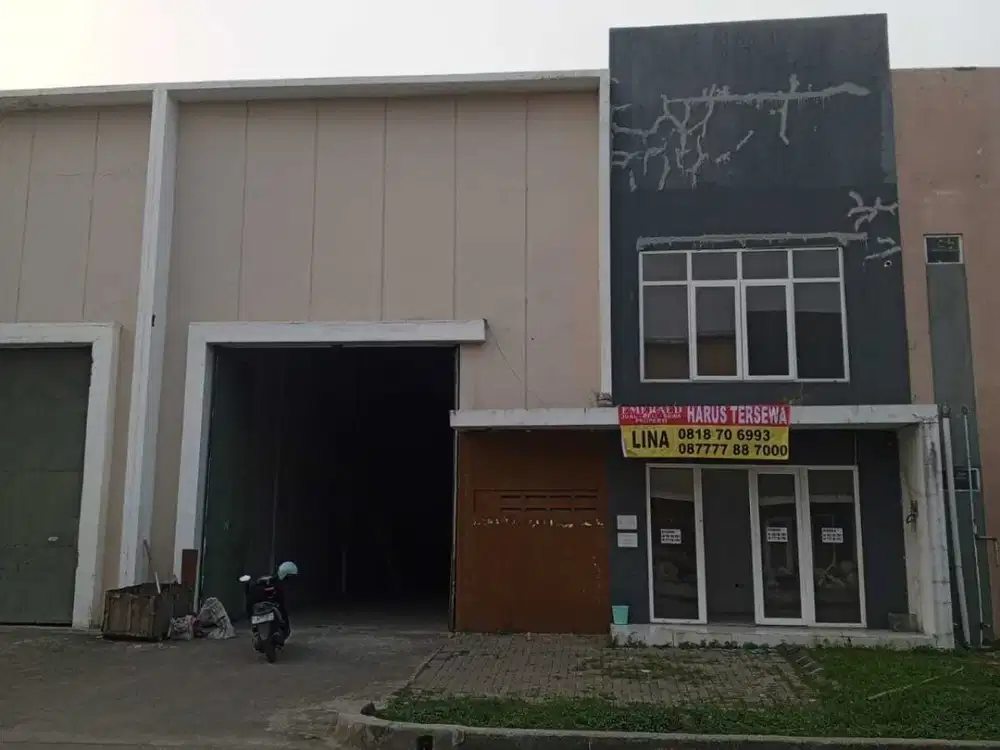 DIJUAL CEPAT GUDANG LAKSANA