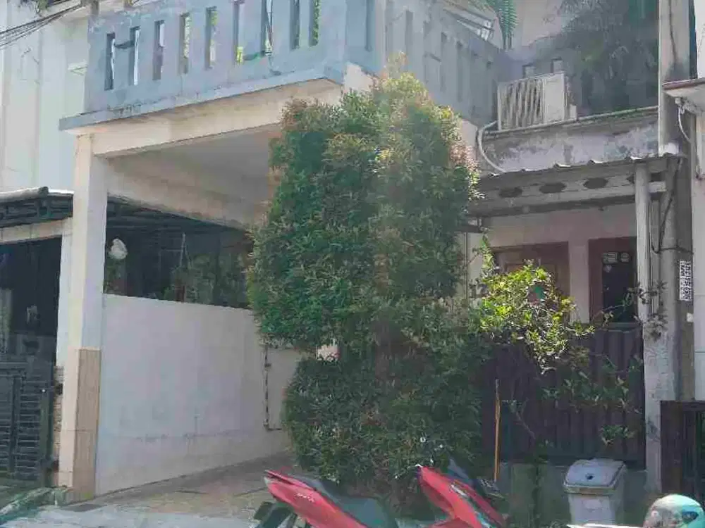 Jual rumah 2 lantai, di Perum Hilltop, Jl. H. Japat, Abadijaya Depok