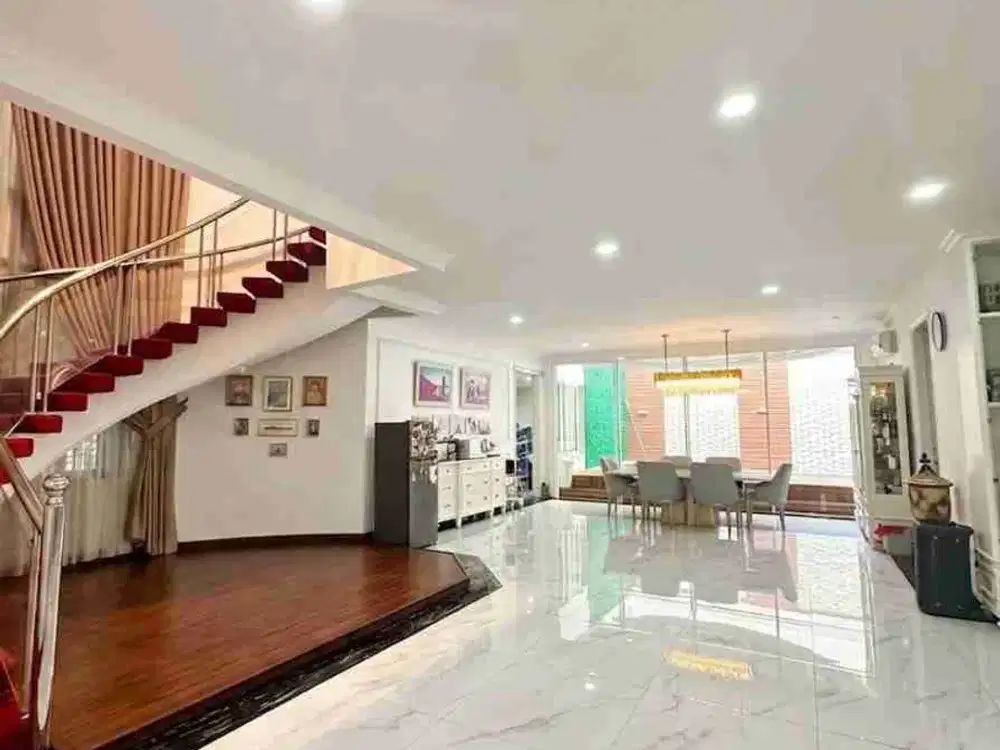 JUAL CEPAT MURAH RUMAH GREEN GARDEN MEWAH CANTIK ADA SWIMMING POOL