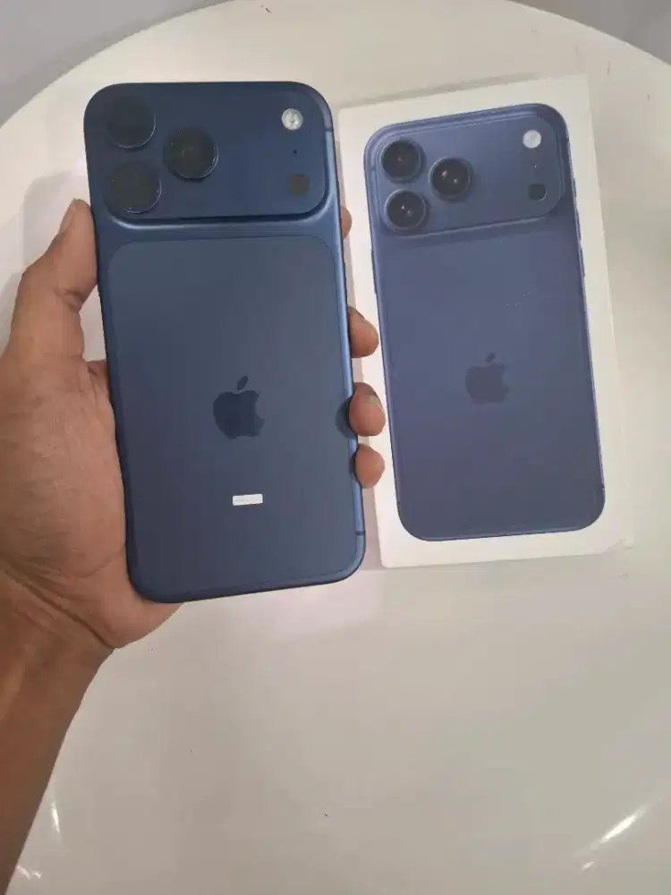 iPhone 17 promax 256gb iBox Blibli deep blue like new