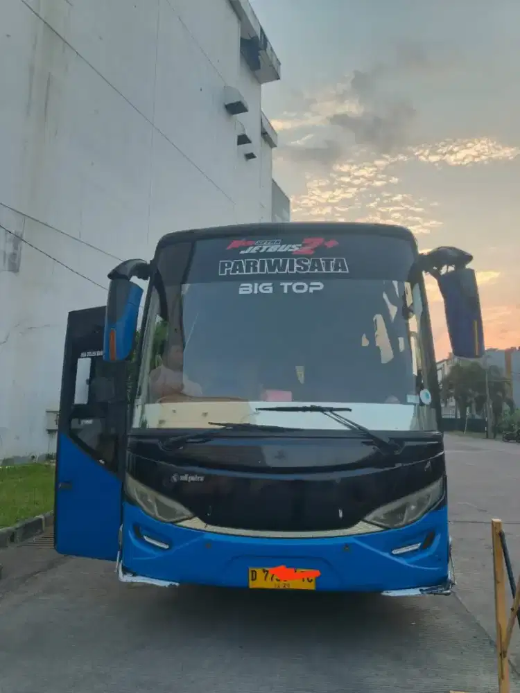 BUS HINO R260 MT
