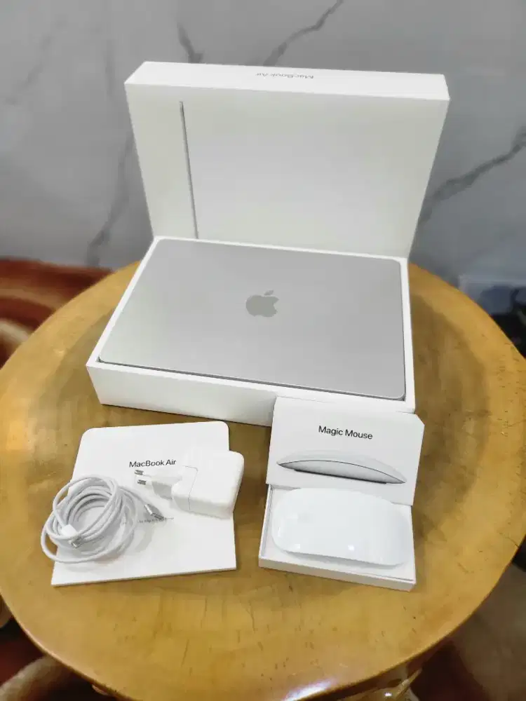 MacBook Air M4 2025 13 16/256gb