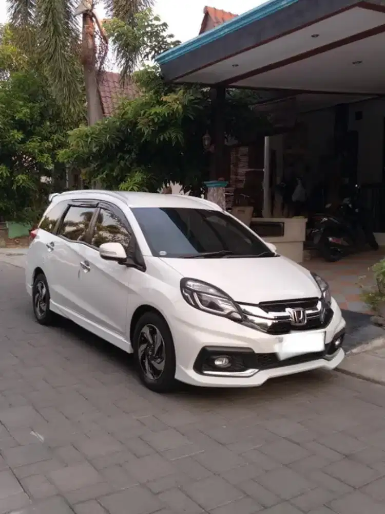 MOBILIO RS CVT /METIC PUTIH 2014
