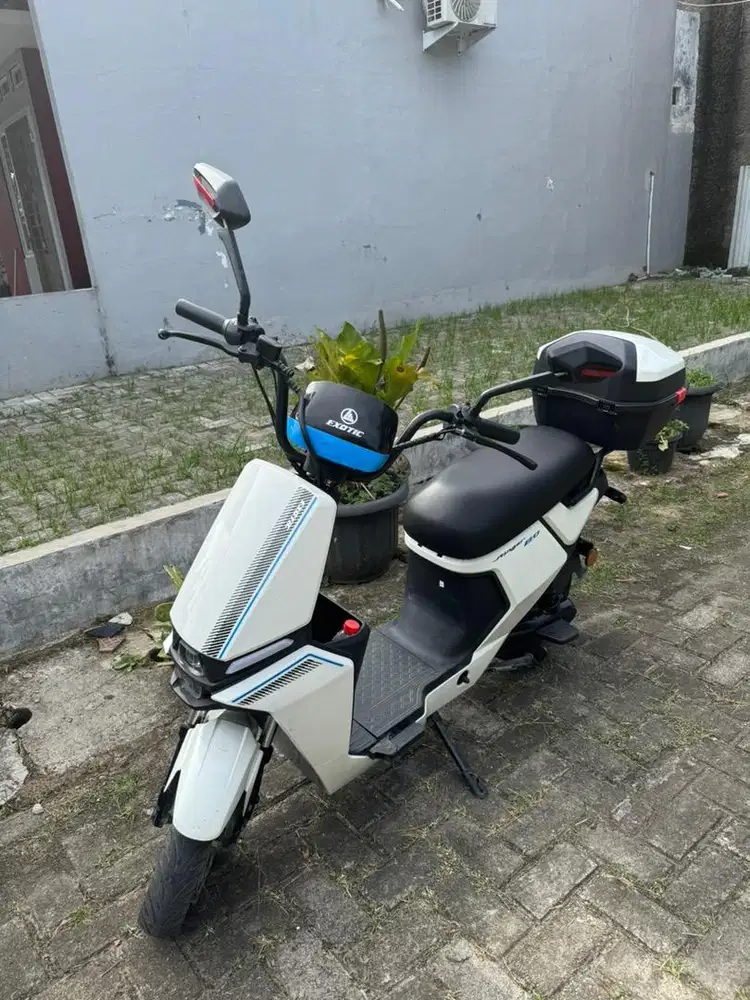 Sepeda listrik exotic