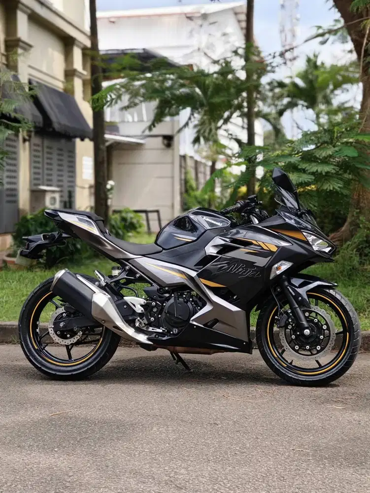 KAWASAKI NEW NINJA 250 FI ABS MDP KEYLESS 2021 GREY KM LOW PAJAK ON