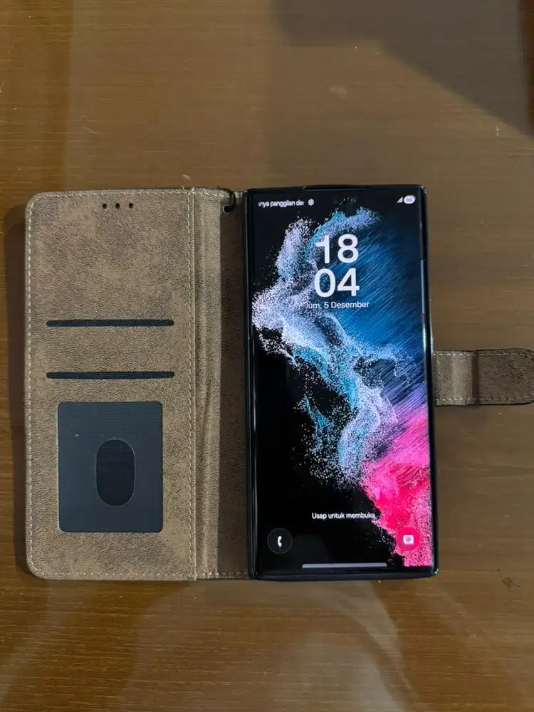 Samsung s22 ultra hitam