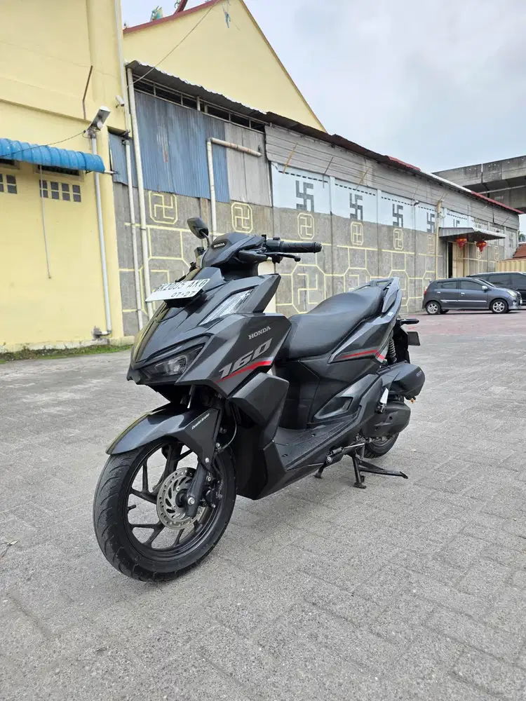 Honda Vario 160 CBS Hitam 2022
