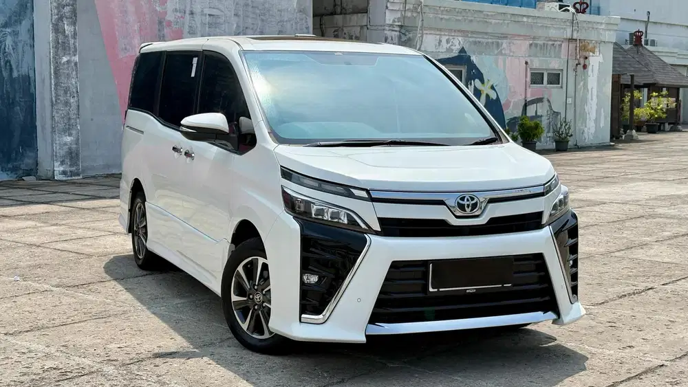 [KM 30.000AN]TOYOTA VOXY 2.0 AT PUTIH 2021 GRESS