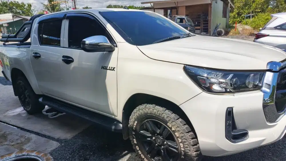 Jual mobil hilux DC 4x4 G 2022