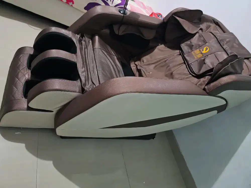 Kursi pijattt jarang pake milik pribadi