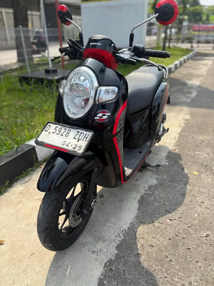 Honda Scoopy 2019 mulus