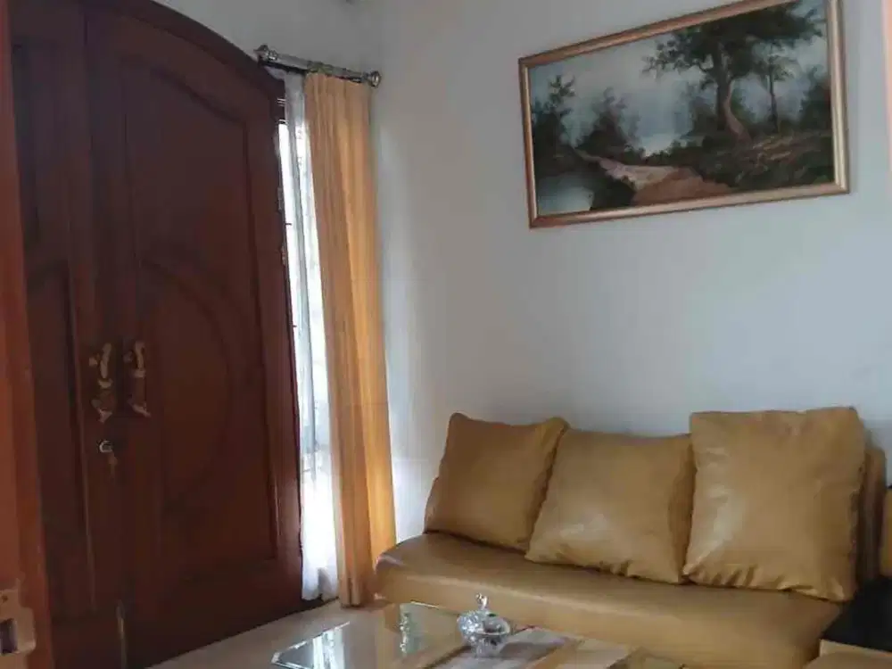 jual Rumah Istana Regency