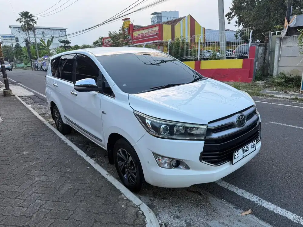 Innova Reborn Q AT istimewa