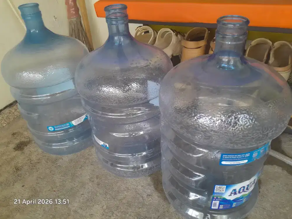 Galon aqua 3 buah