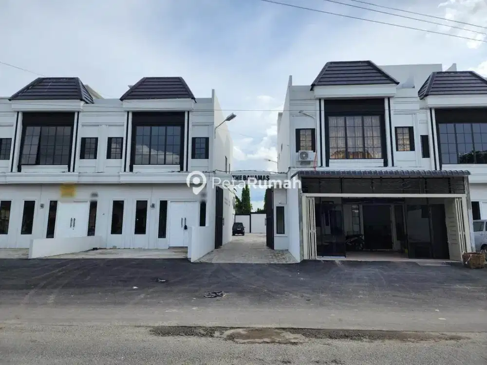 The Bahamas Jl. Kuali - Ayahanda / Gatot Subroto (Clinton)