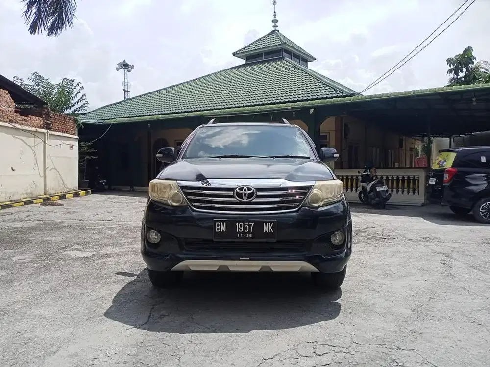 Fortuner TRD 2.7 Metic Bensin 2012