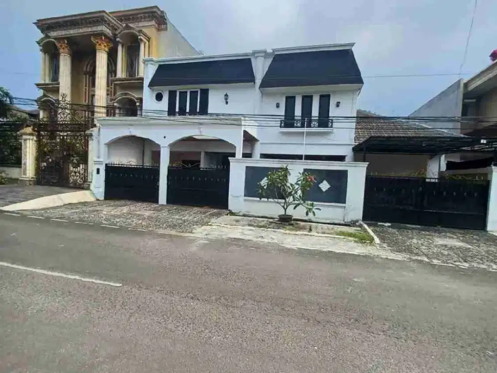 Rumah Mewah Cantik Siap Huni selangkah ke BKT
