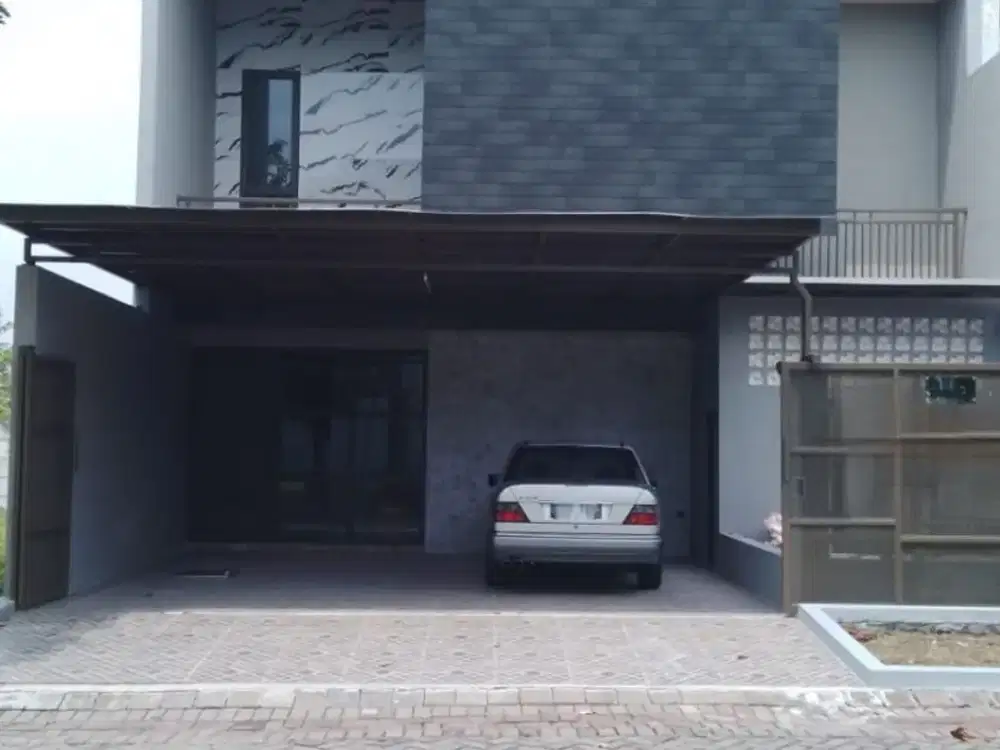 RUMAH BARU 3 LANTAI SAN ANTONIO PAKUWON CITY SURABAYA TIMUR JA729