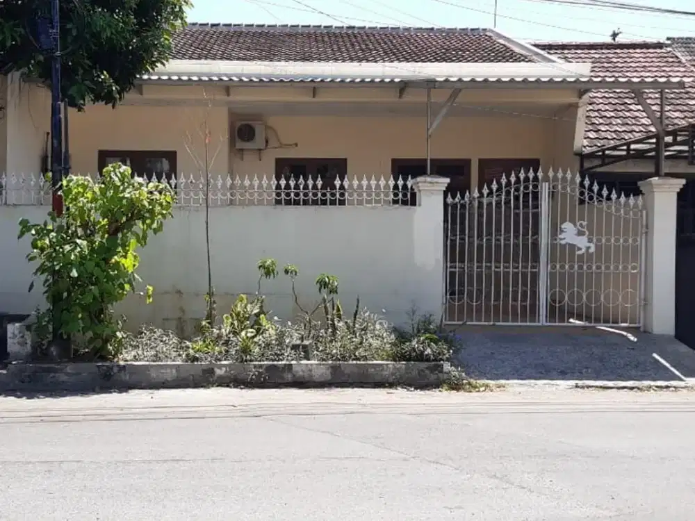 Dijual Rumah di Darmo Indah Timur Siap Huni