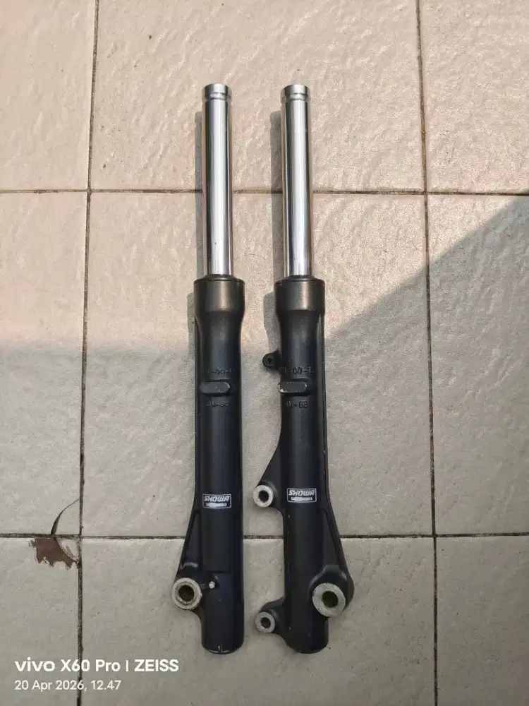 Shock depan copotan scoopy 2016