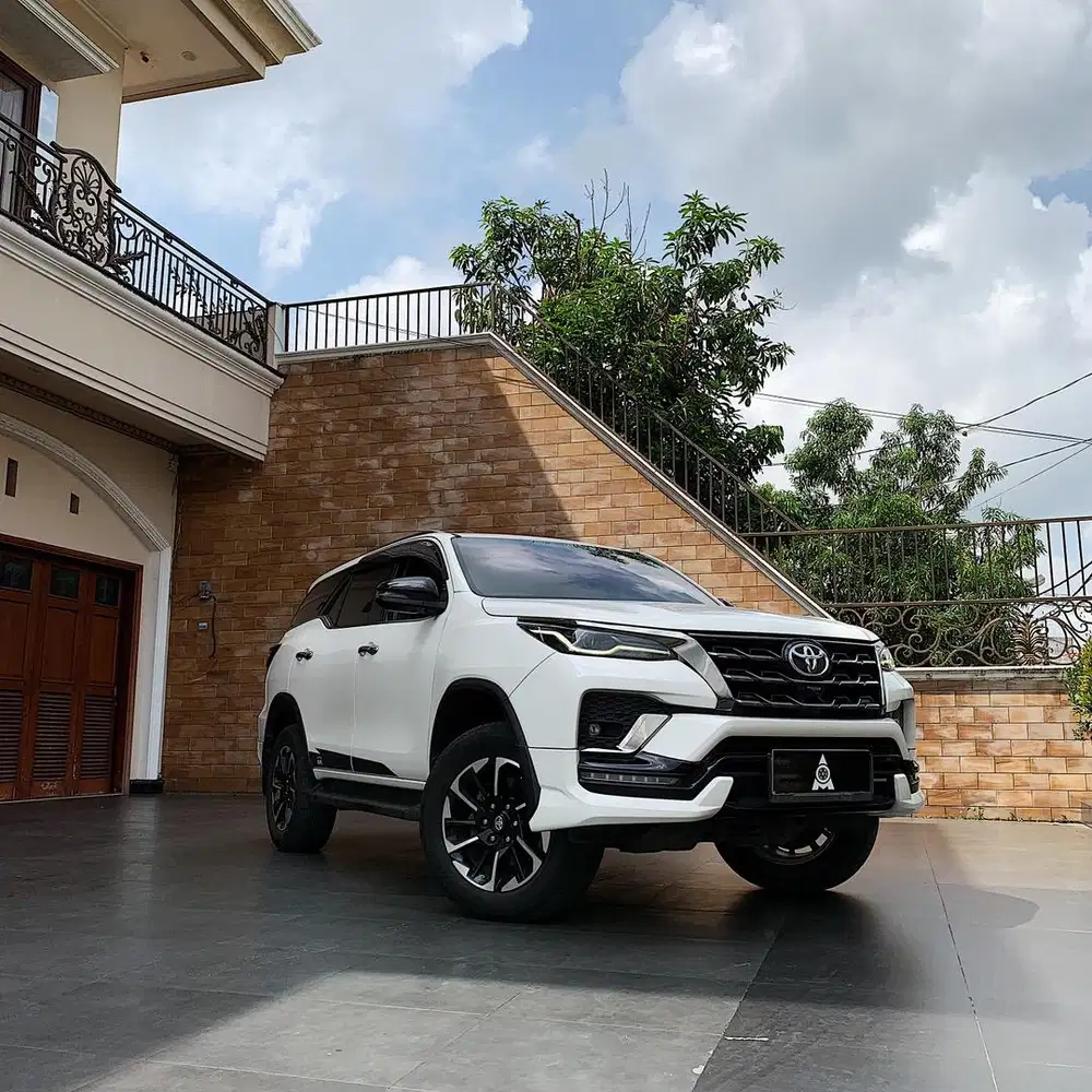 2022 Toyota Fortuner 2.8 GR Sport Diesel 4X2 A/T