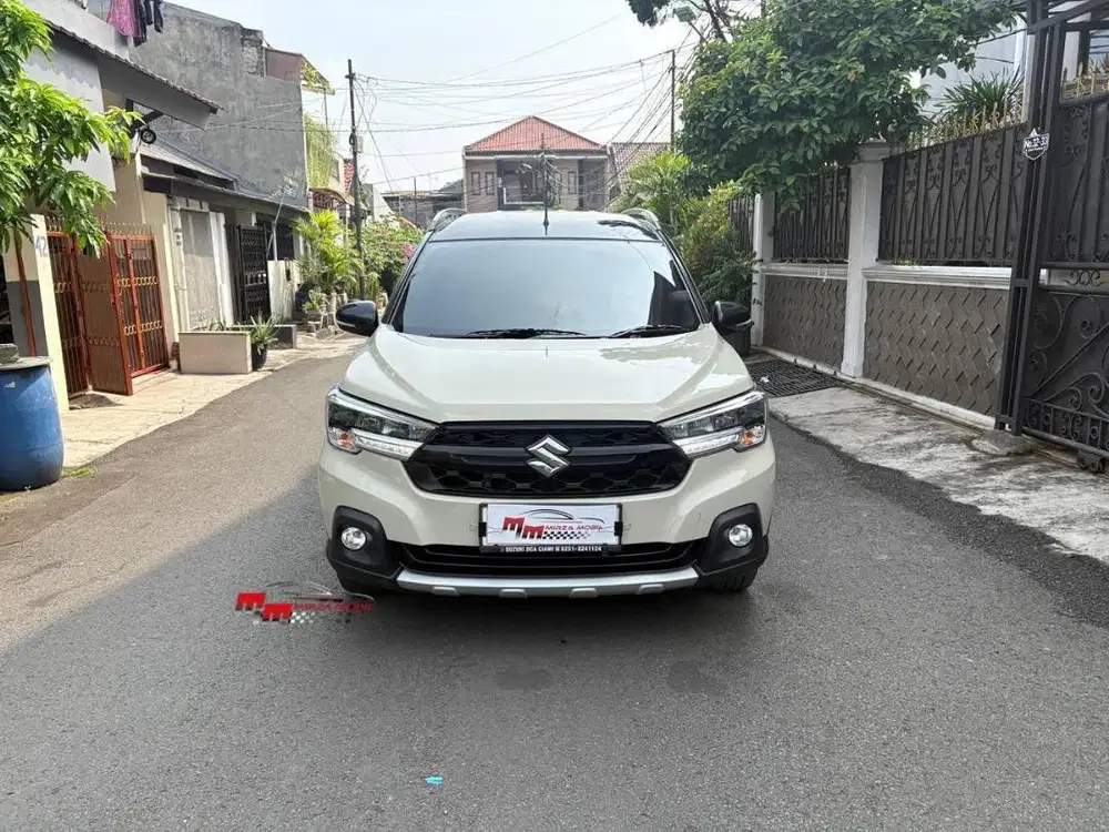 Suzuki XL7 Alpha Hybrid 1.5 AT 2023 Coklat Muda