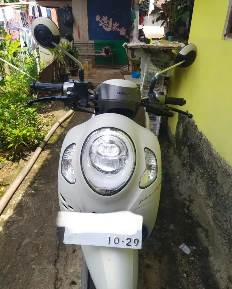 Scoopy 2024 keyless