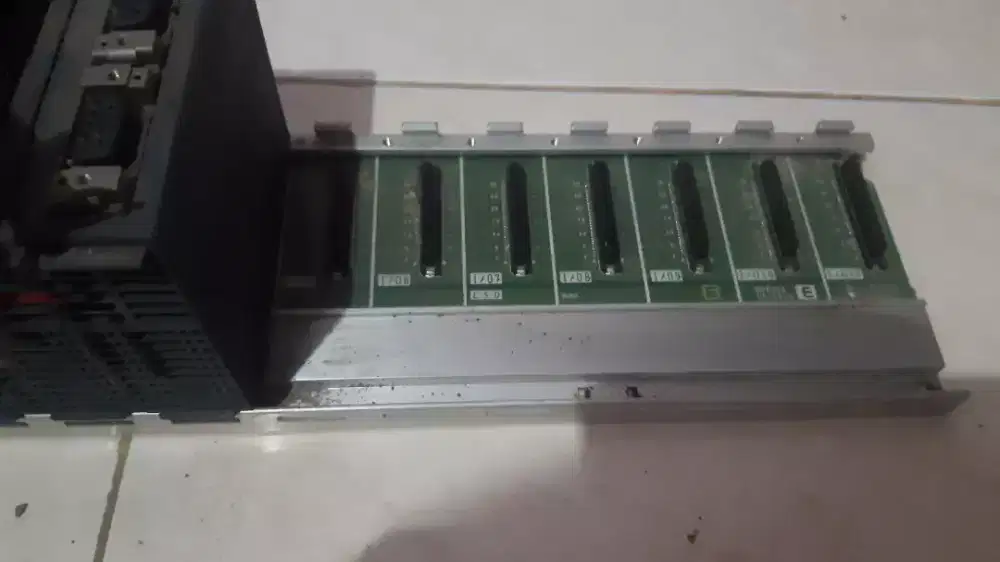 PLC Mitsubishi Qj71c24n