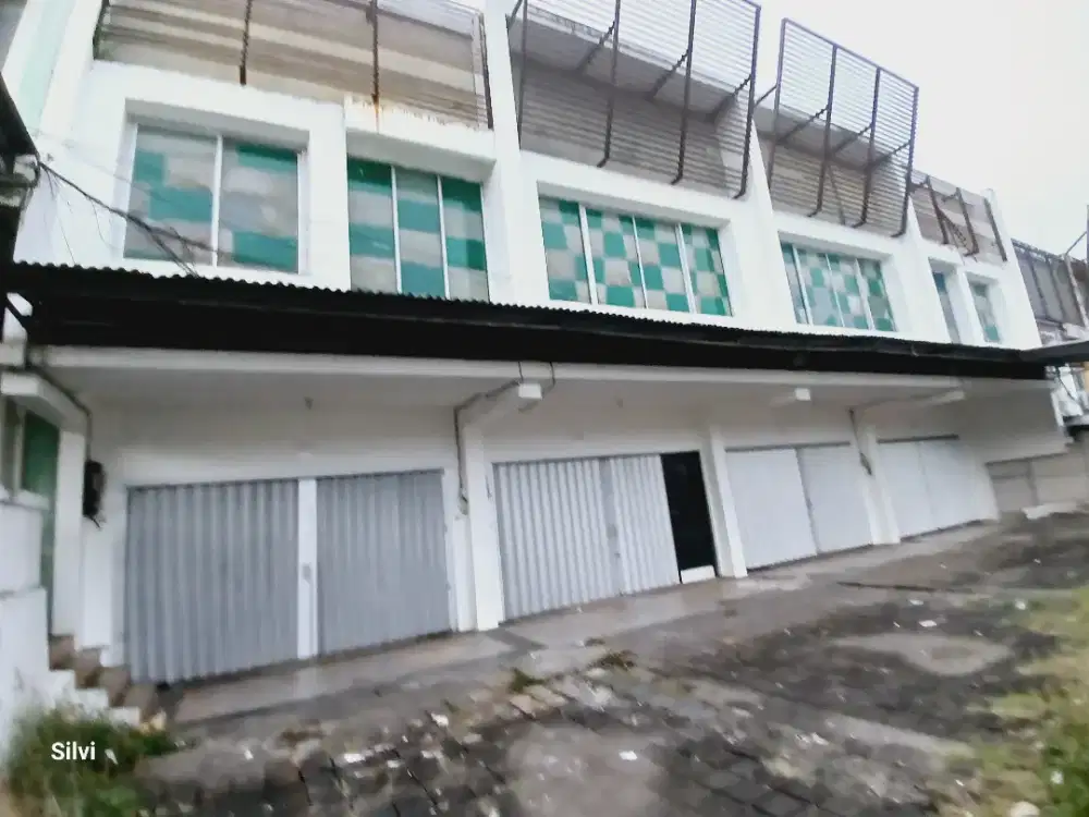 Ruko sewa di CitraLand Winangun Manado