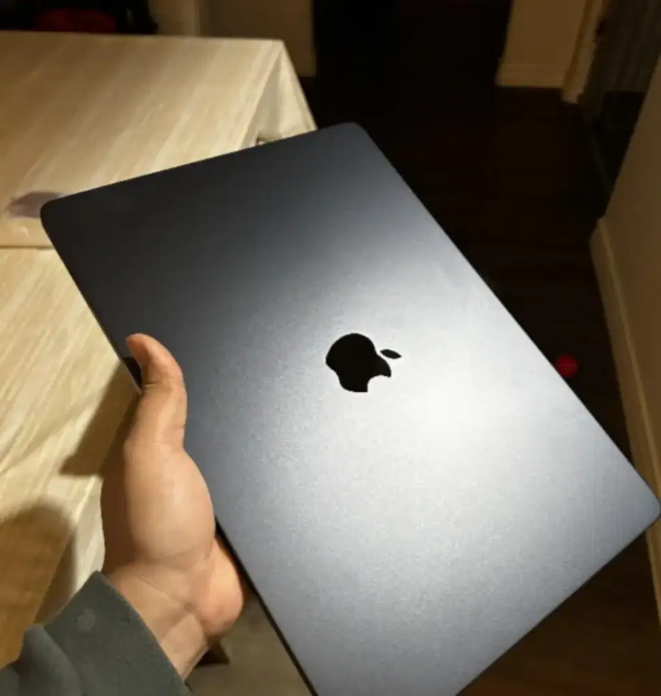 Macbook Air M4 midnight, ibox,termurah