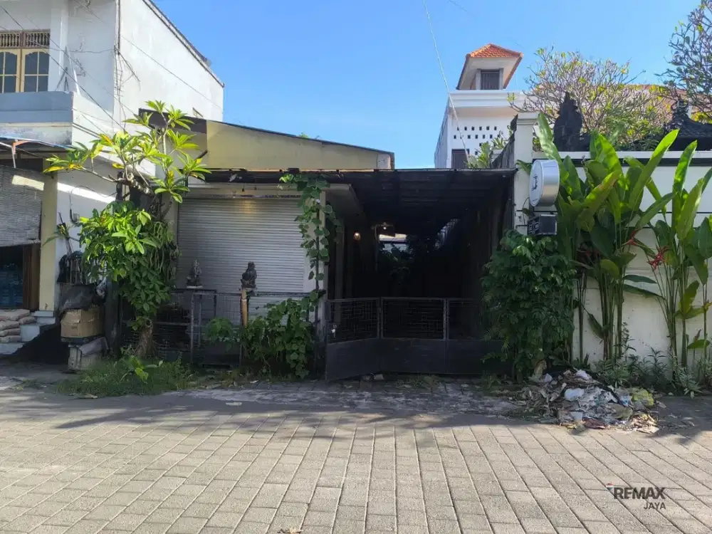 Tanah 2,05 Are dan Bangunan Strategis Dijual, di Denpasar Barat Area