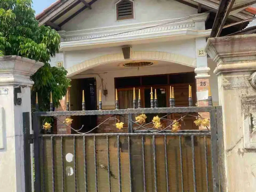 rumah 4 kamar di Kayumanis, Jaktim