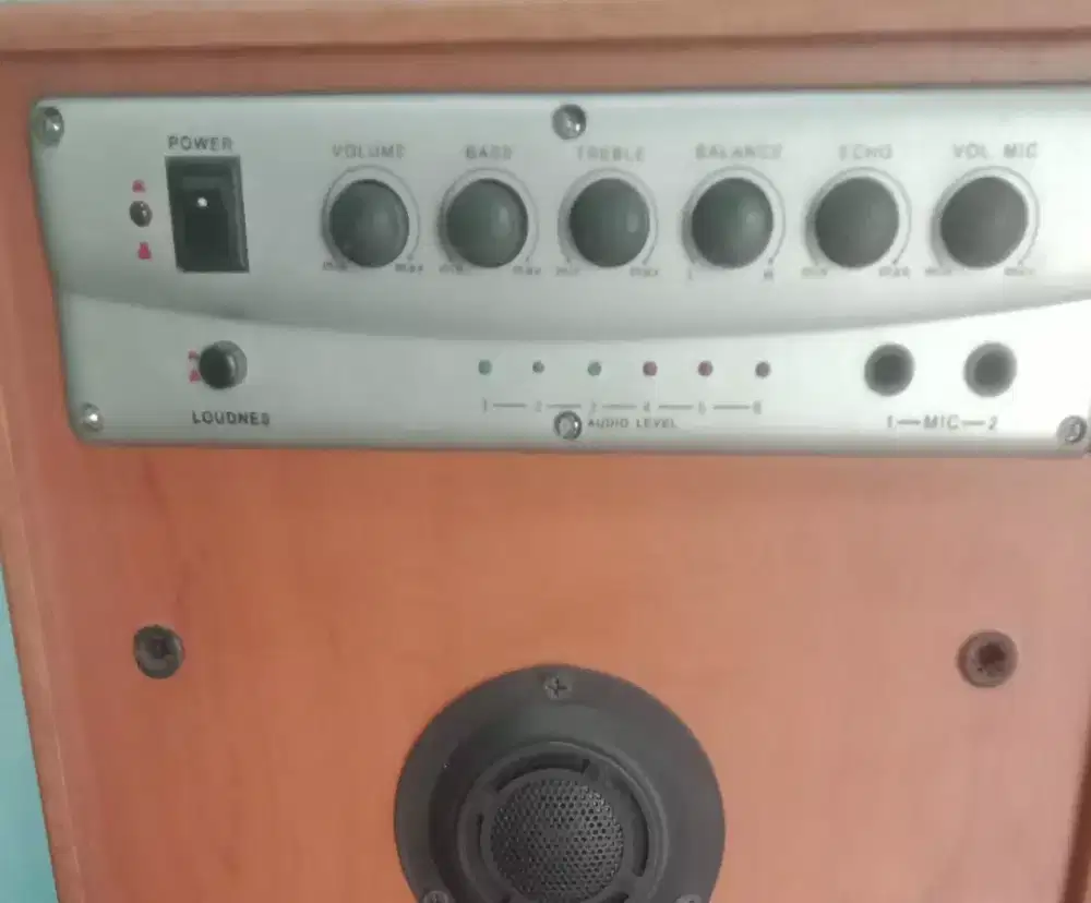 Jual speaker aktif bluetooth dalam kondisi mulus lusss suara bagus