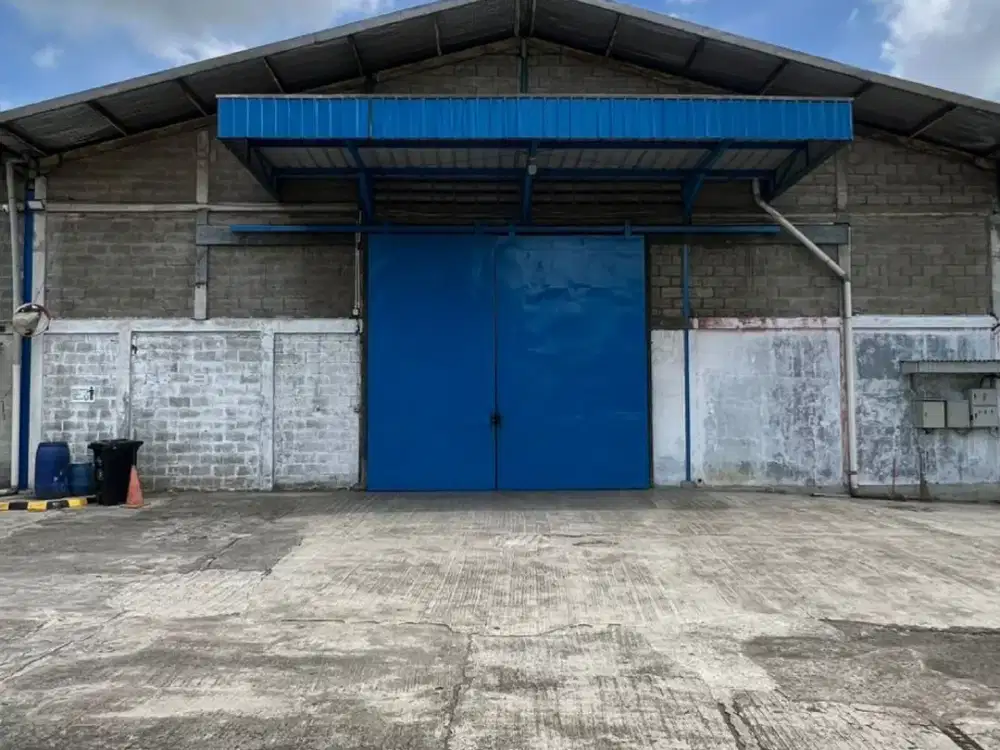 Disewakan Murah Gudang Super Strategis di Karawaci, Tangerang