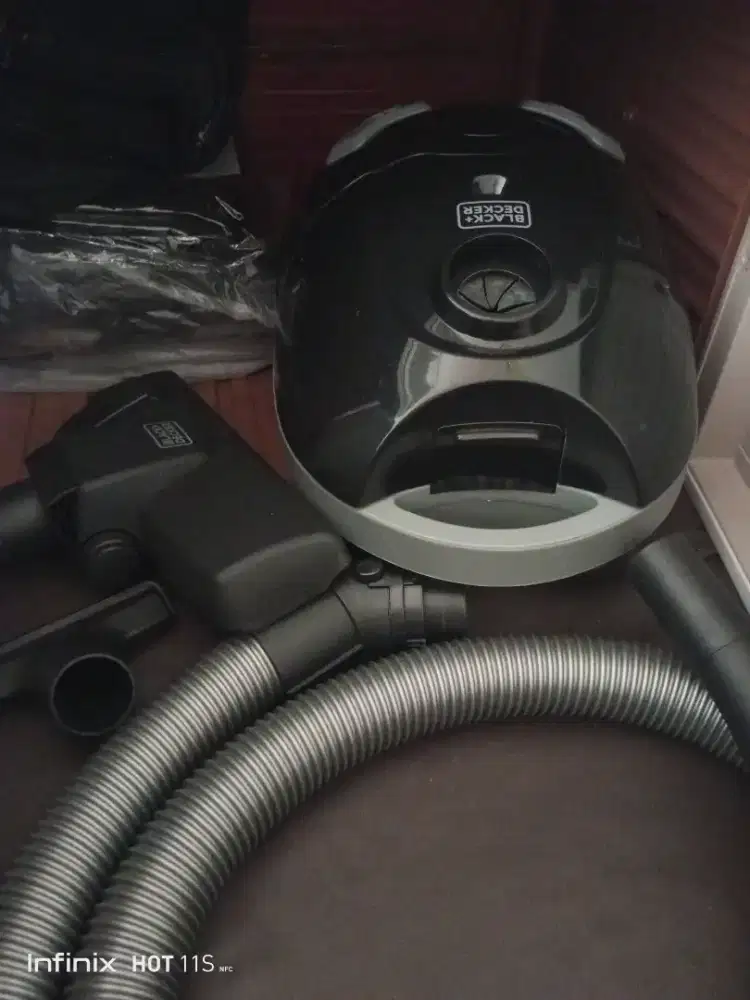 vacuum cleaner black&decker