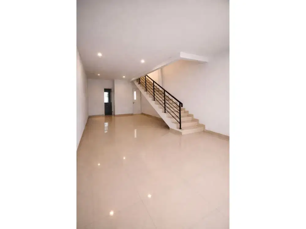 DIJUAL RUKO 3 LANTAI TEMPAT STRATEGIS DI STA NIAGA SENTUL TOWER SENTUL CITY SSC124