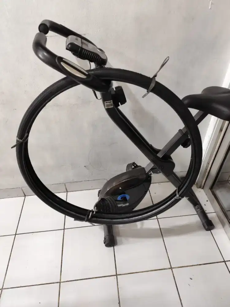 Ban sepeda Deli tire 700x28c