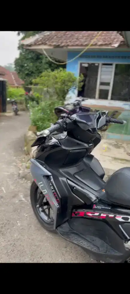 Aerox 2024 black grey