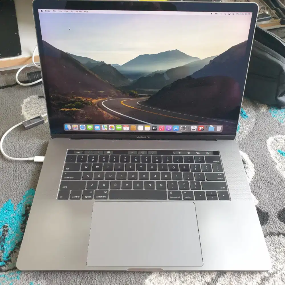Macbook pro 15 inch A1707