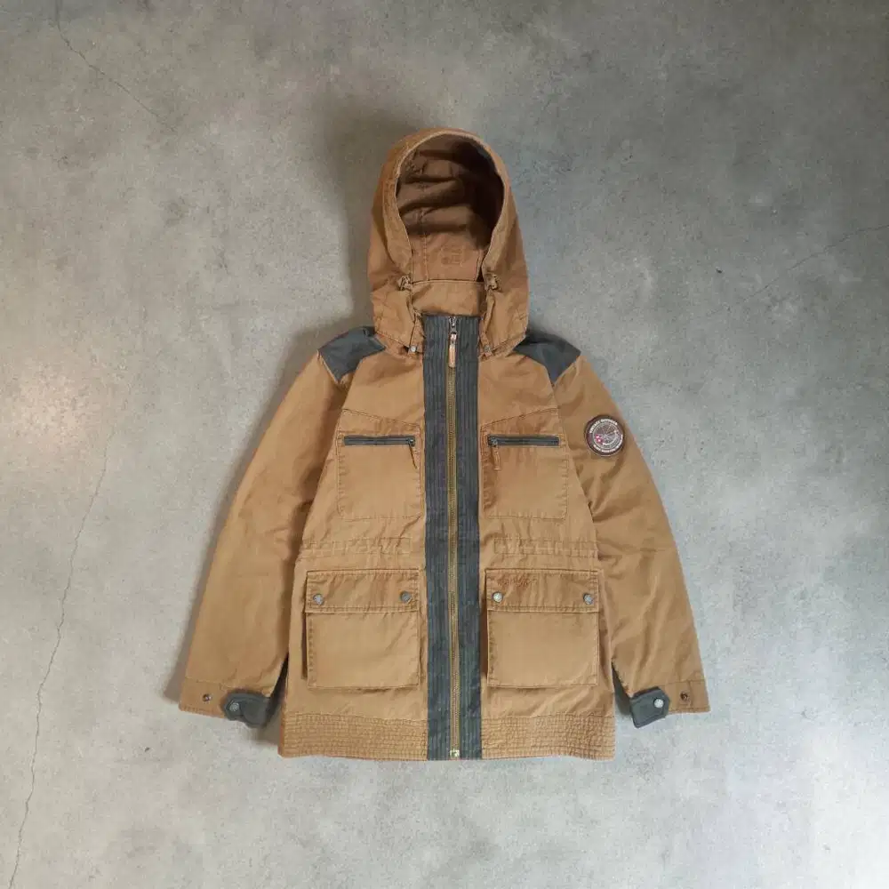 Blackyak Vintage Parka Gorpcore Jacket (Jaket Outdoor Gunung Wanita)