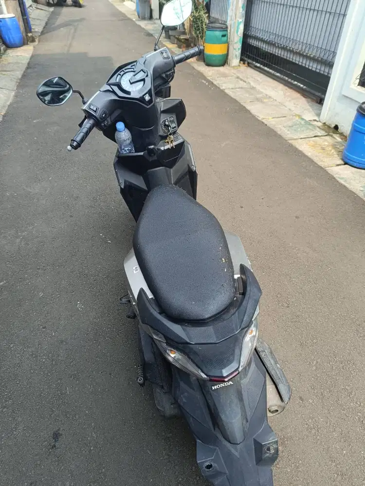 Honda Beat Deluxe 2021 Silver