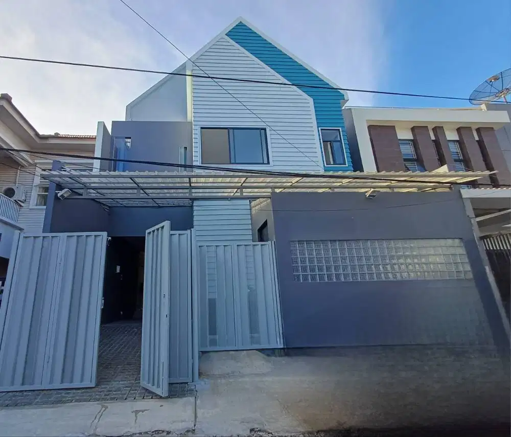 Dijual Rumah Manyar Tirtoyoso Bagus Terawat 3 Lantai Ada Pool