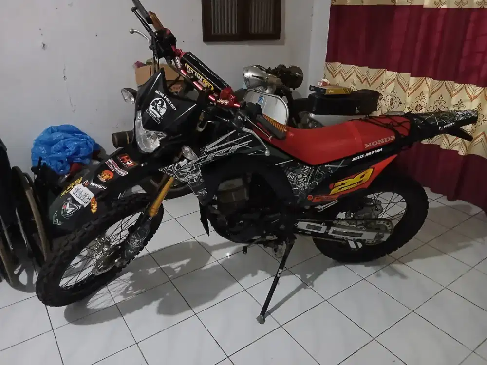 Honda crf tahun 2020