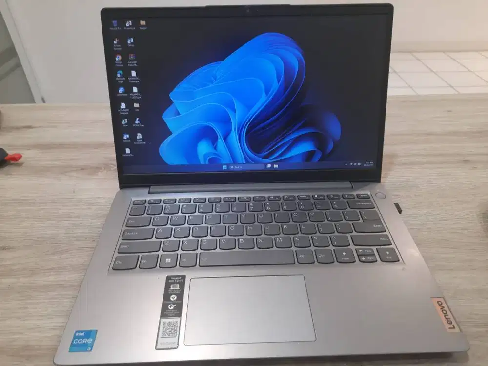 Laptop Lenovo Ideapad Slim 3 14ITL6