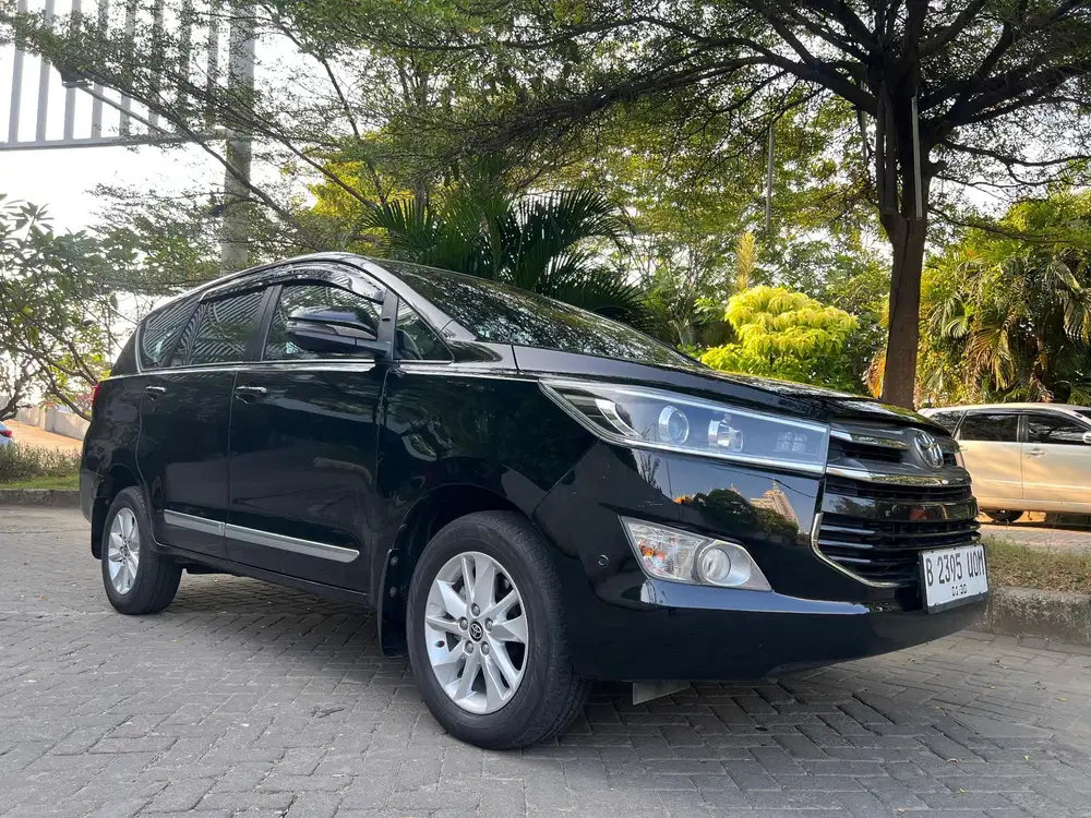 TOYOTA Kijang Innova V 2.4 Diesel 2020