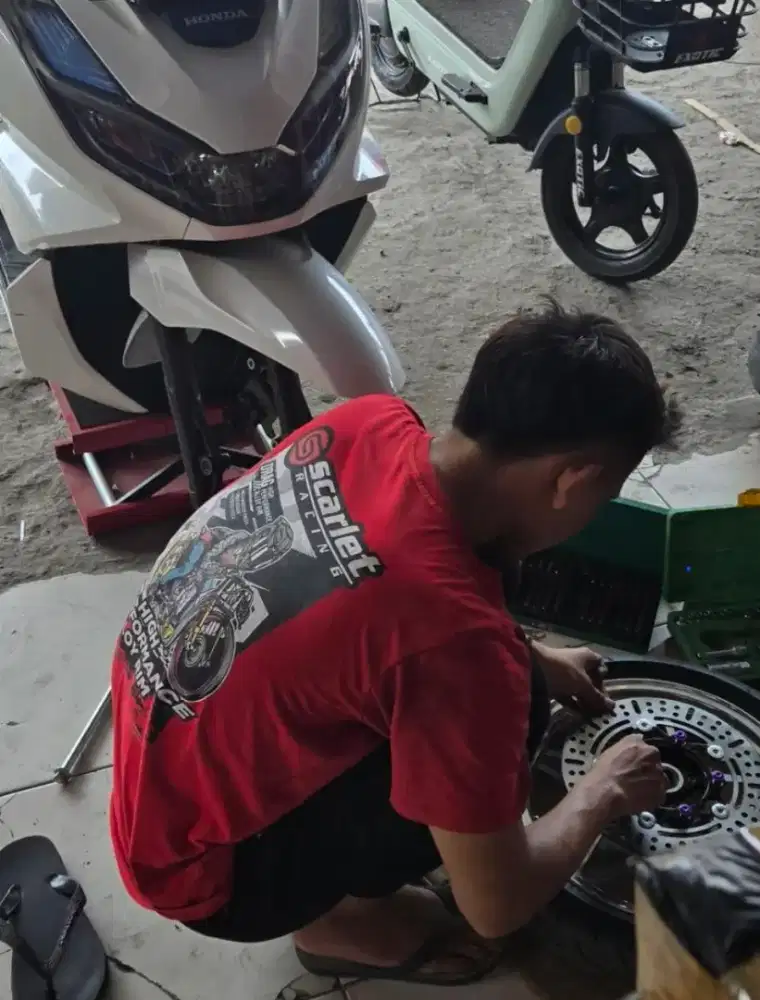 Lowongan Kerja Mekanik Bengkel Motor